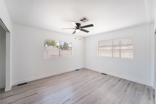 5235 Sir James Way, Las Vegas, NV 89110