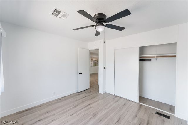 5235 Sir James Way, Las Vegas, NV 89110