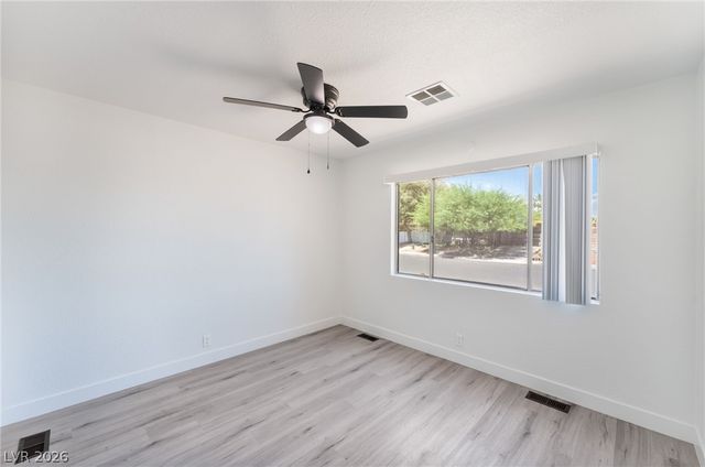 5235 Sir James Way, Las Vegas, NV 89110
