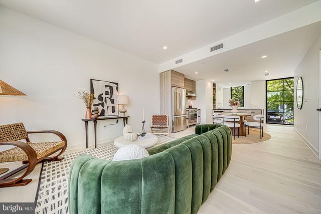 2903 NEWARK ST NW, Washington, DC 20008