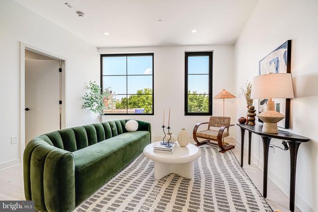 2903 NEWARK ST NW, Washington, DC 20008