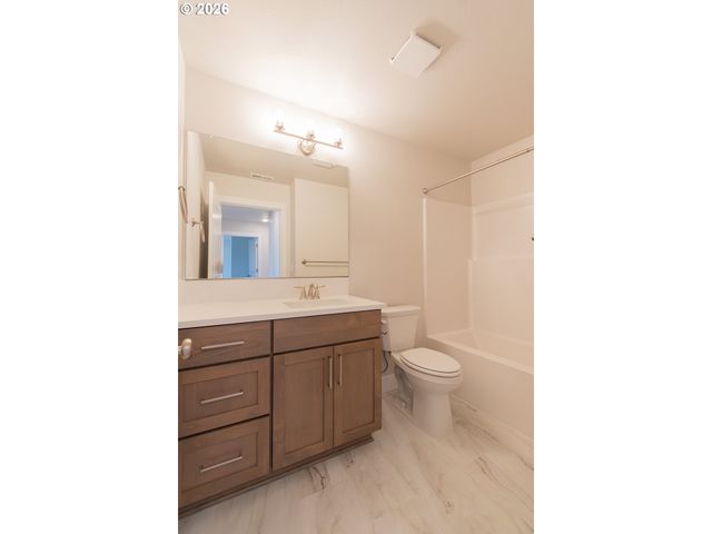 837 Birch St, Kalama, WA 98625