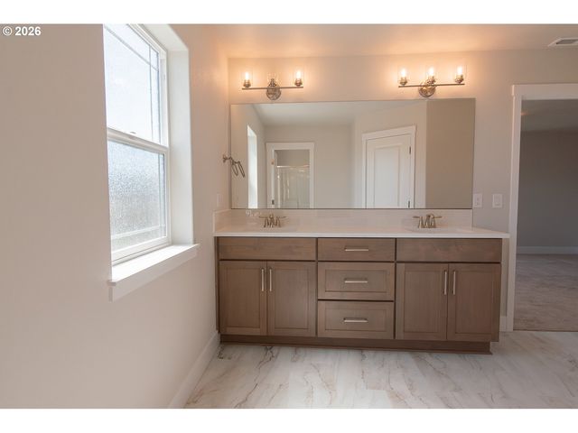 837 Birch St, Kalama, WA 98625