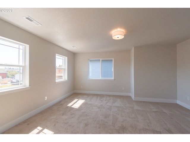 837 Birch St, Kalama, WA 98625