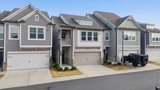 325 Hayden Circle, Woodstock, GA 30189