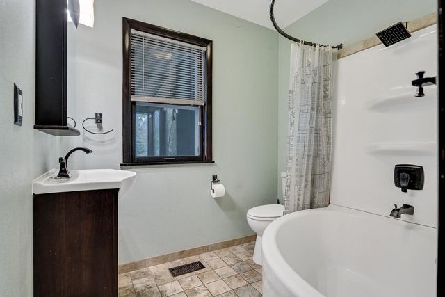 519 9th AVENUE S, Onalaska, WI 54650