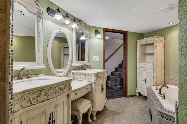 519 9th AVENUE S, Onalaska, WI 54650