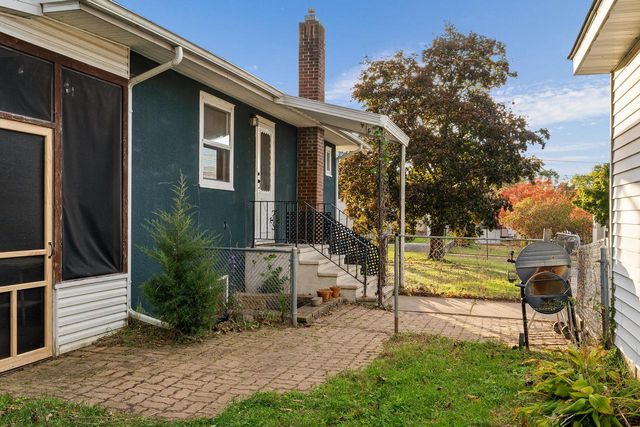 519 9th AVENUE S, Onalaska, WI 54650