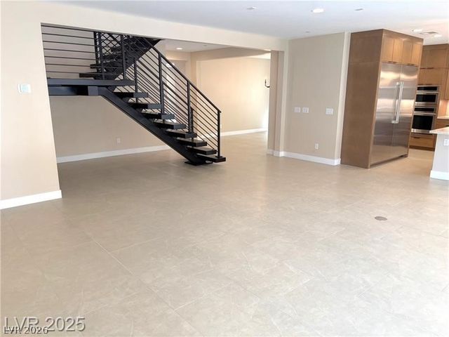 191 Viento Sky Street, Henderson, NV 89012