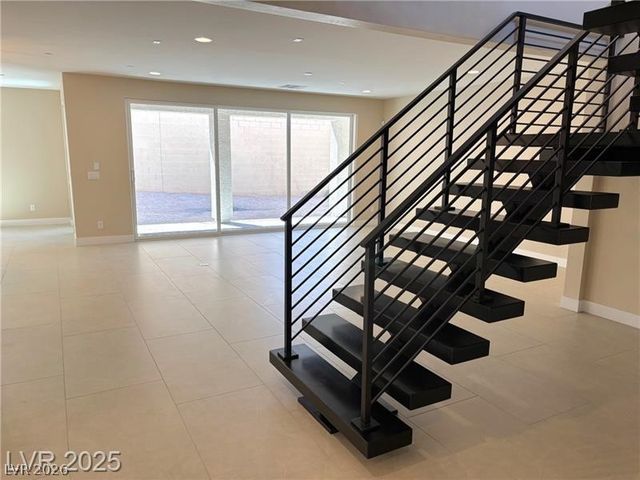 191 Viento Sky Street, Henderson, NV 89012