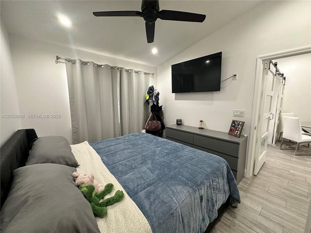 10807 NW 8th Street 7U6, Pembroke Pines, FL 33026