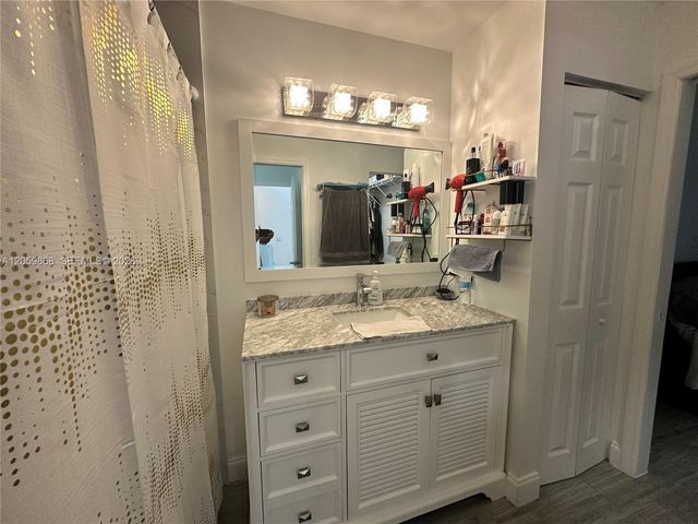 10807 NW 8th Street 7U6, Pembroke Pines, FL 33026