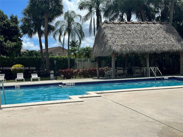 10807 NW 8th Street 7U6, Pembroke Pines, FL 33026