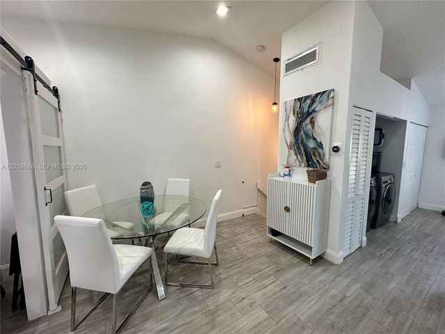 10807 NW 8th Street 7U6, Pembroke Pines, FL 33026