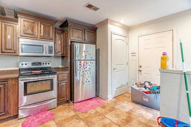 513 W Thomas Ave, Jonesboro, AR 72401