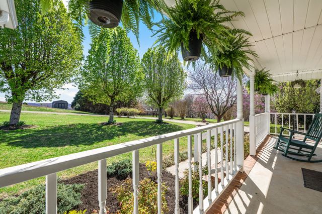 185 Crest Dr, Lynchburg, TN 37352