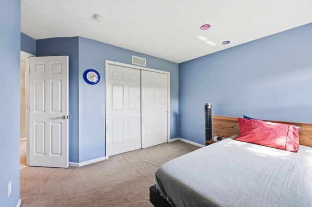 3193 Walkerview Drive, Hilliard, OH 43026