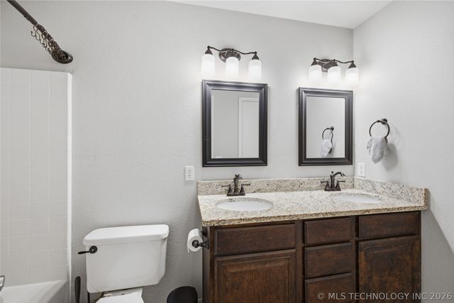 26160 E 90th Place S, Broken Arrow, OK 74014