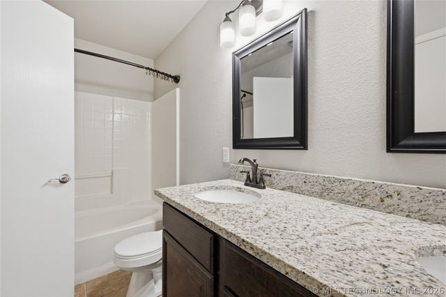 26160 E 90th Place S, Broken Arrow, OK 74014