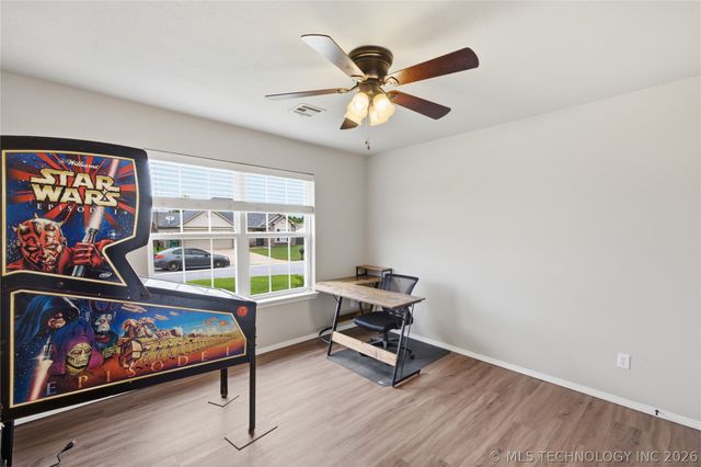 26160 E 90th Place S, Broken Arrow, OK 74014