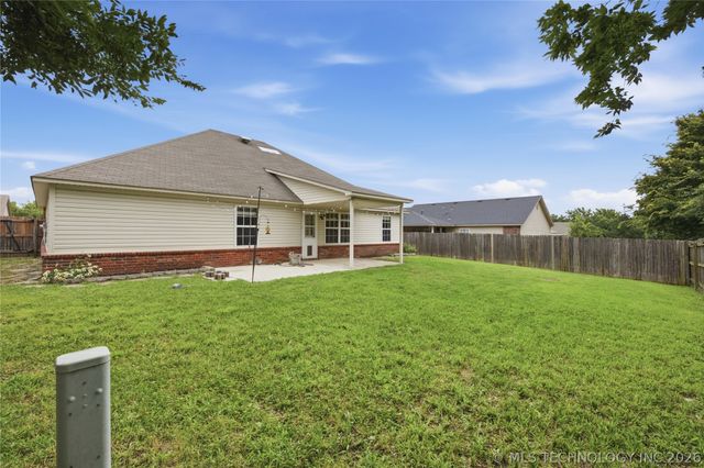 26160 E 90th Place S, Broken Arrow, OK 74014