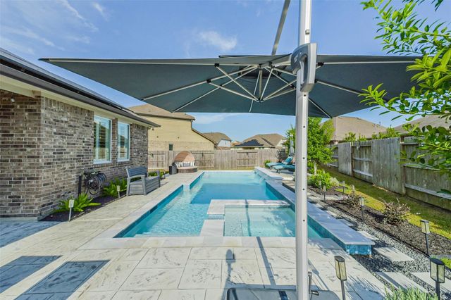 26107 Pond Lily Circle, Richmond, TX 77406
