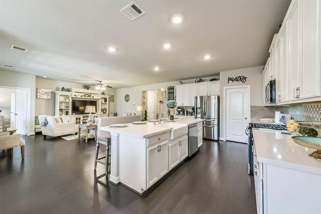 26107 Pond Lily Circle, Richmond, TX 77406