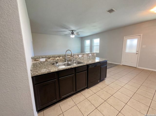 12325 Switchgrass, San Antonio, TX 78252