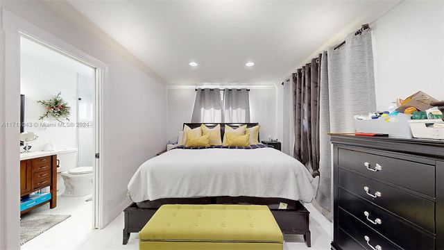 27200 SW 162nd Ave, Homestead, FL 33031