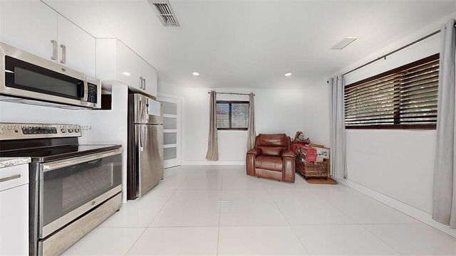 27200 SW 162nd Ave, Homestead, FL 33031