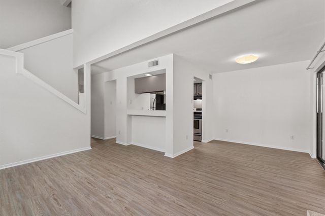 1808 Cinnamon PATH, Austin, TX 78704