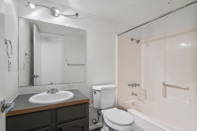 1808 Cinnamon PATH, Austin, TX 78704