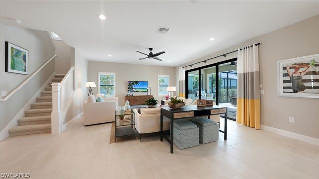 4243 Pegasus WAY, Naples, FL 34120