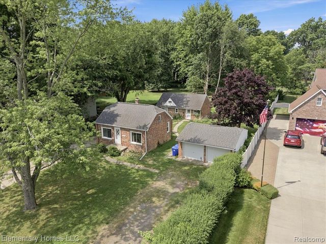 31709 Grove, Fraser, MI 48026