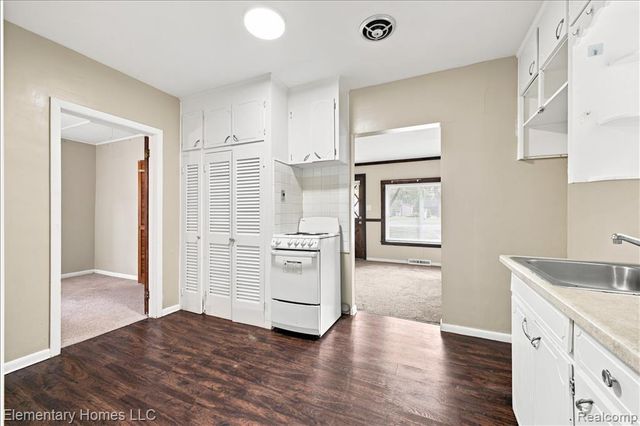 31709 Grove, Fraser, MI 48026