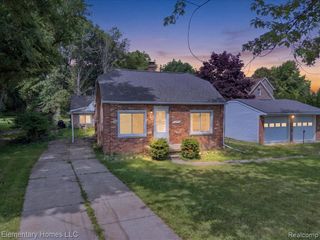 31709 Grove, Fraser, MI 48026