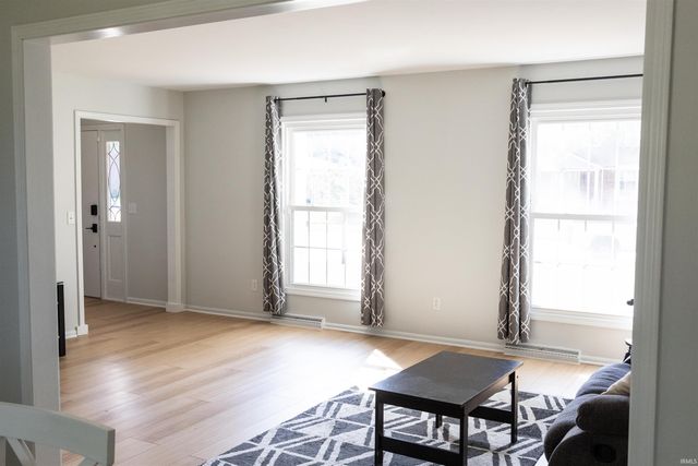 3130 Bellshire Way, Fort Wayne, IN 46815