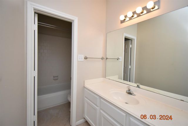 1626 Diamond Brook Drive, Houston, TX 77062