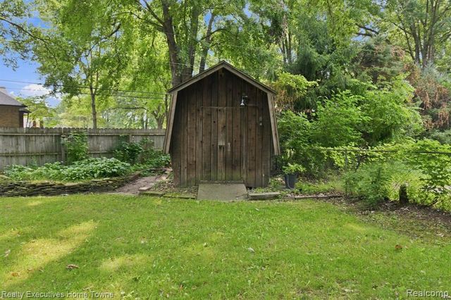 46500 Cypress Street, Utica, MI 48315