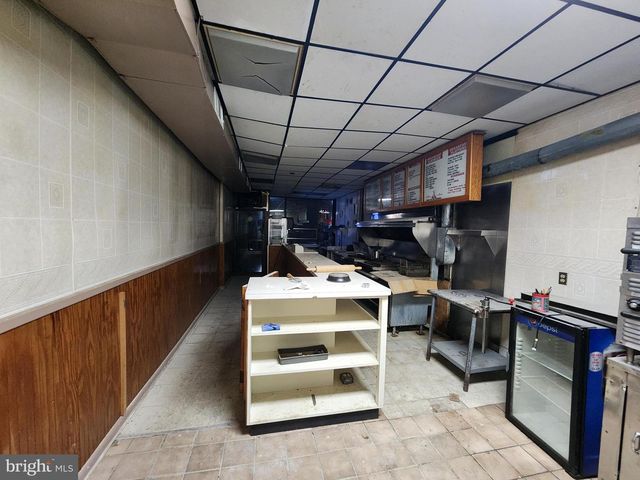 2119 E MONUMENT ST, Baltimore, MD 21205