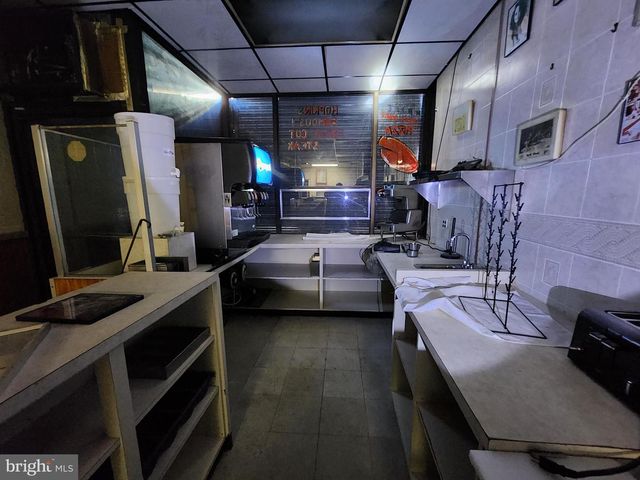 2119 E MONUMENT ST, Baltimore, MD 21205