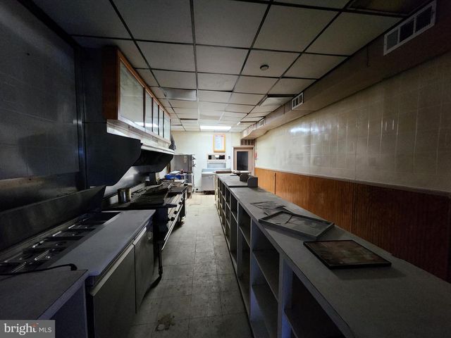 2119 E MONUMENT ST, Baltimore, MD 21205