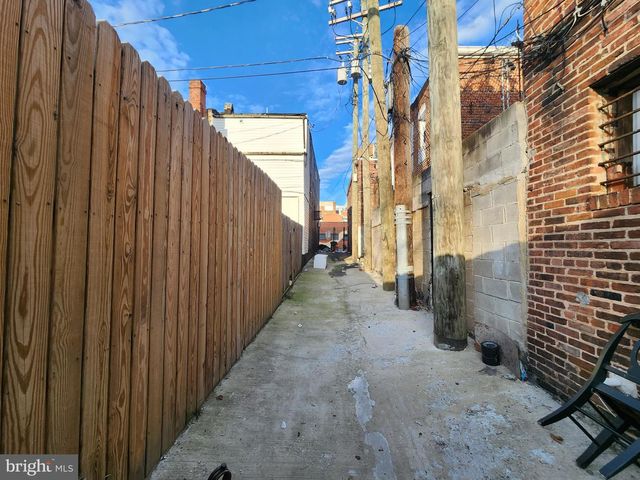 2119 E MONUMENT ST, Baltimore, MD 21205