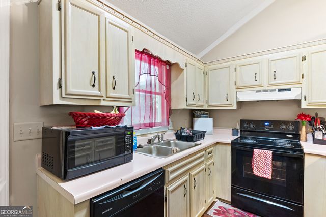 1260 Greentree Parkway, Macon, GA 31220