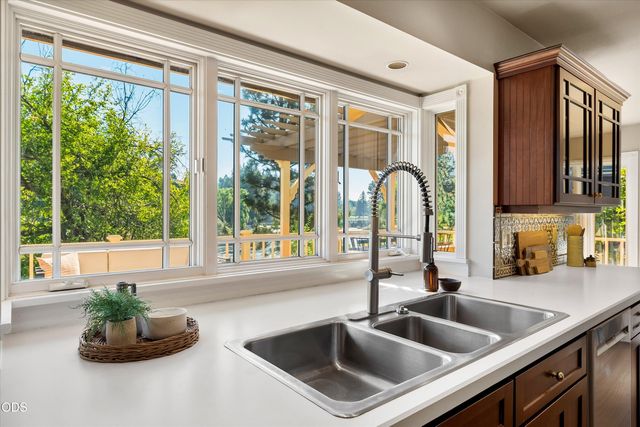 1964 NW 1st Street, Bend, OR 97703