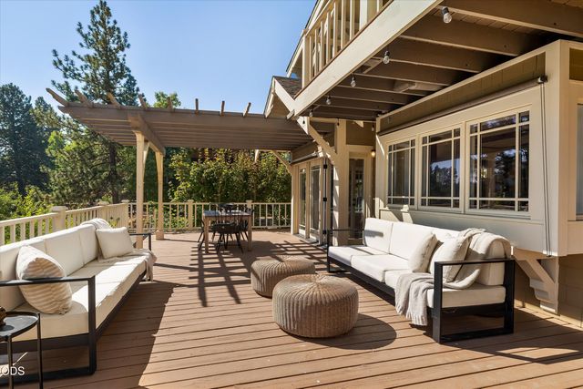 1964 NW 1st Street, Bend, OR 97703