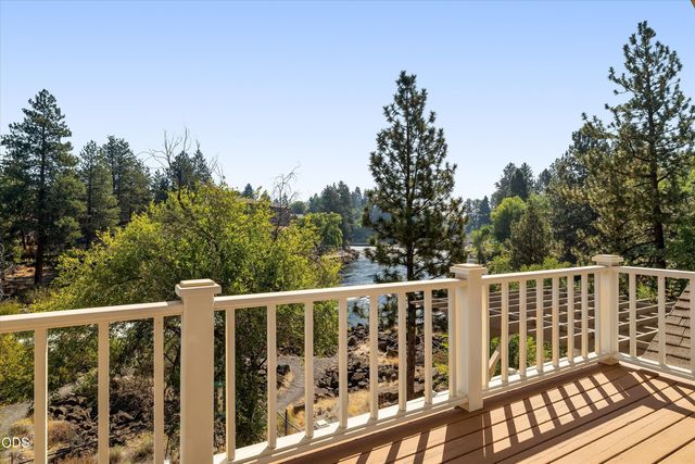 1964 NW 1st Street, Bend, OR 97703
