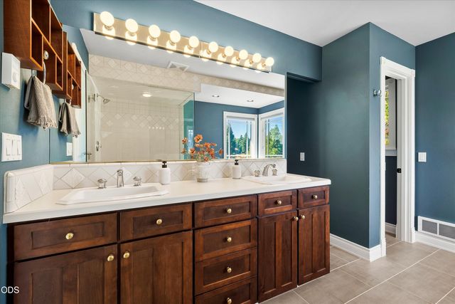 1964 NW 1st Street, Bend, OR 97703