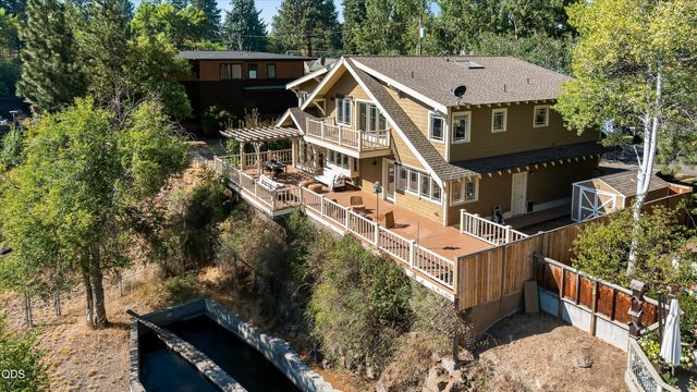1964 NW 1st Street, Bend, OR 97703