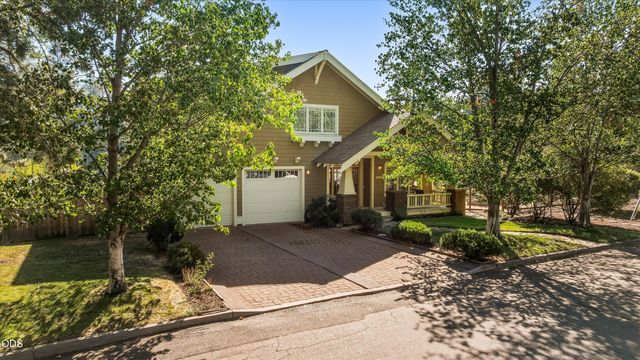 1964 NW 1st Street, Bend, OR 97703